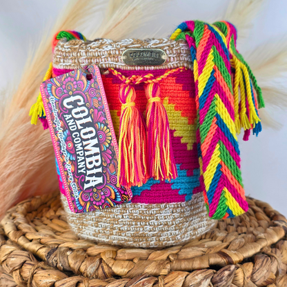 Handmade Crossbody Bucket Bag – Wayuu Design Braided Strap (Small)