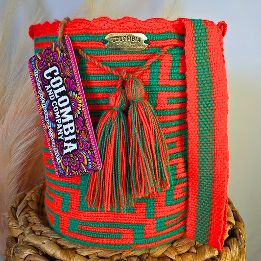 Handmade Crossbody Bucket Bag – Wayuu Design Woven Strap (Medium)