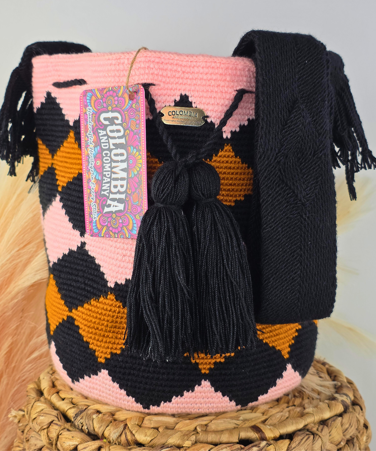 Handmade Crossbody Bucket Bag – Wayuu Design Braided Strap (Large)